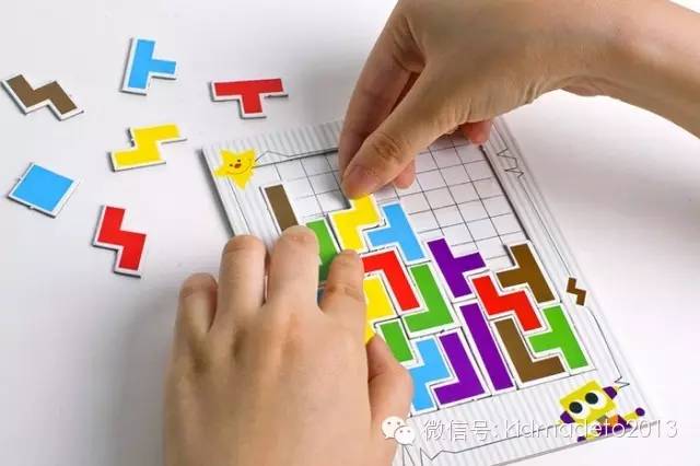 国外麻麻为什么能一人带三娃？因为她们用了这些busybag！