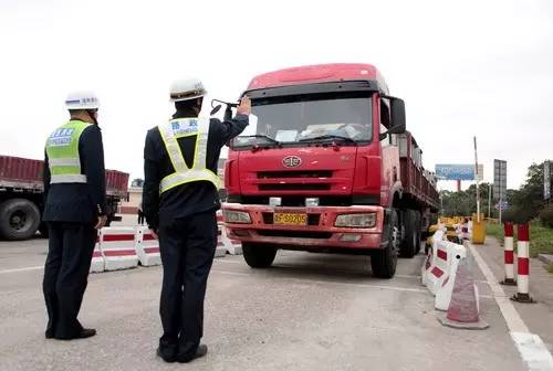 最可怕的高速公路,最可怕的公路视频