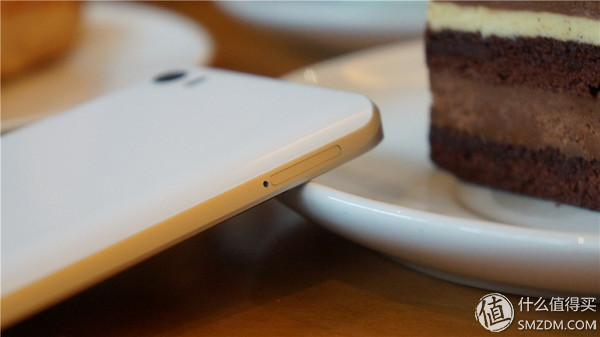 年轻人第一部旗舰机,年轻人的第一台手机小米