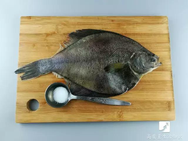 怎么煎鱼不粘锅不掉皮锅怎么处理,怎样煎鱼不粘锅不掉皮省油又好吃