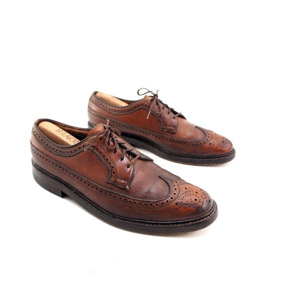 让你从男孩毕业成为男人,从你脱下运动鞋挑选一双皮鞋开始!