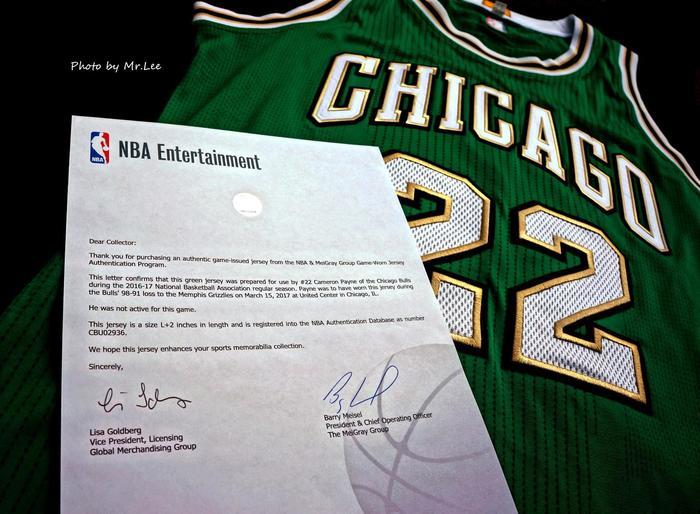 迈克尔乔丹公牛时期绿色球衣,乔丹退役公牛球衣视频