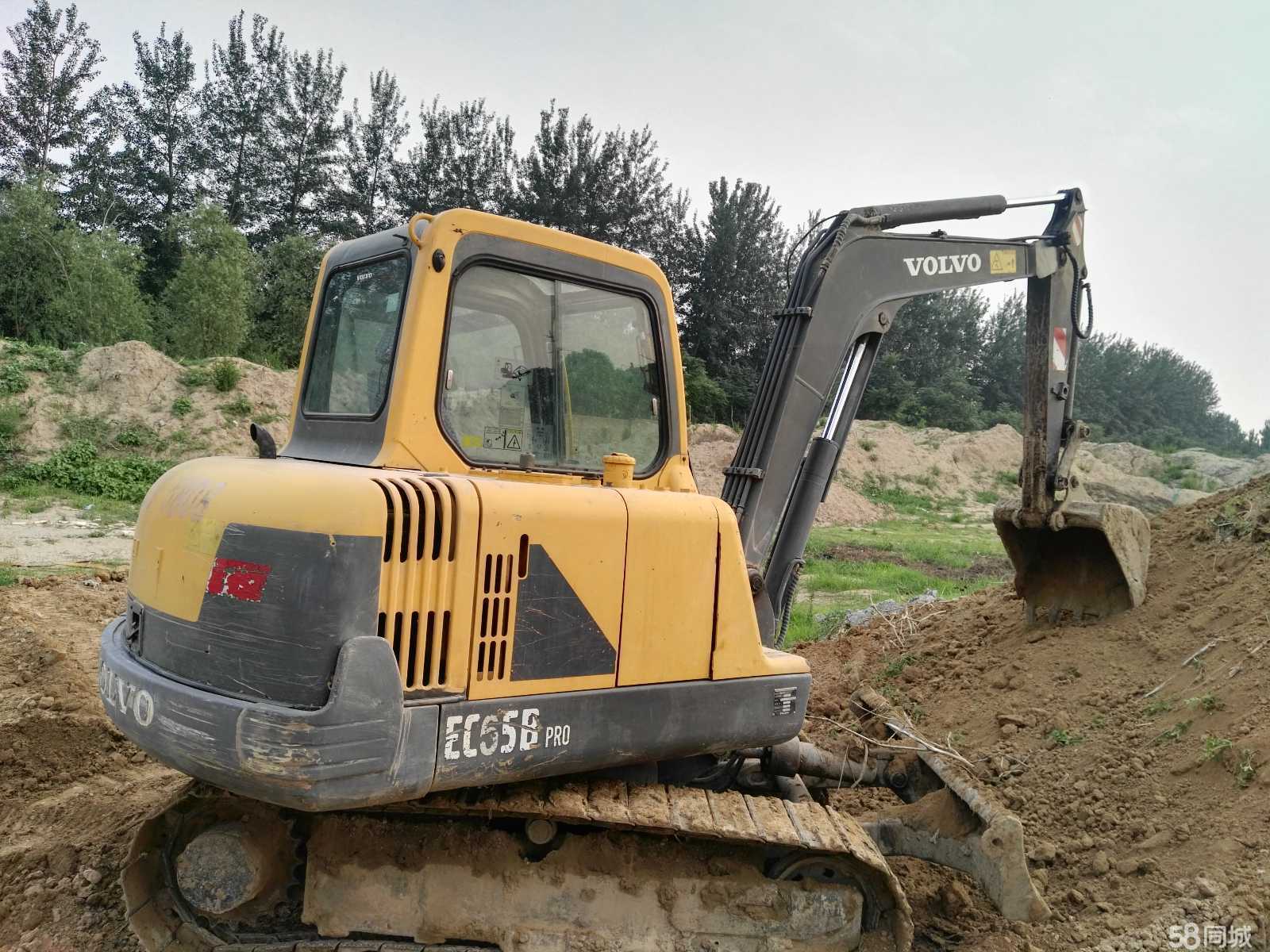 小挖机和大挖机哪个活更好干,小挖机和大挖机型号区别