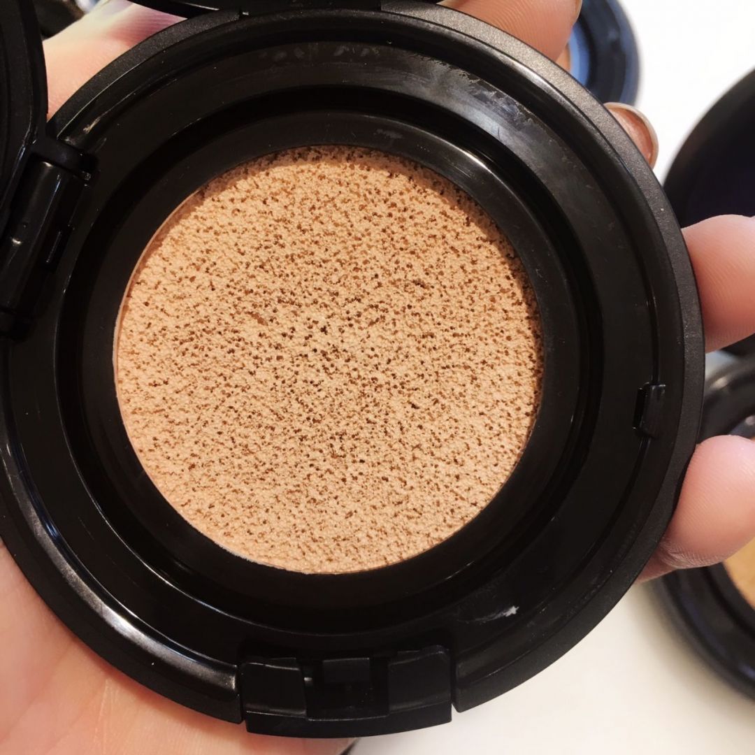 还在犹豫买哪款？下半年秋冬气垫粉饼新品完整开箱+试用心得公开