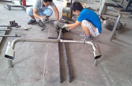 排气管都烂了怎么办,排气管烂了发动机会抖动吗