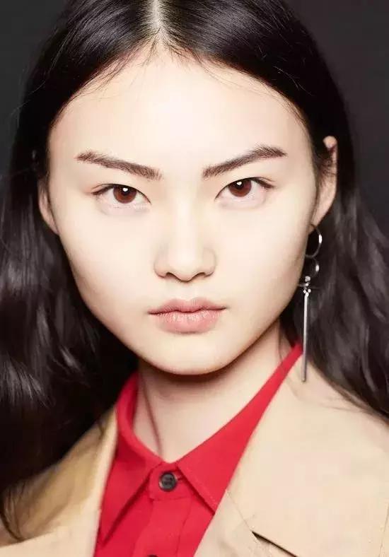 日常眼妆小技巧三步轻松搞定眼妆,眼妆新手学起来最简单的方法