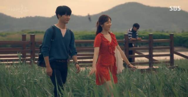 抛开狂撒鸡汤的烂俗剧情,没想到这部剧还有隐藏的看点