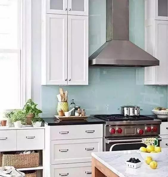 教你不用一滴水一年没洗油烟机,用塑料瓶抽油烟机一年不用洗