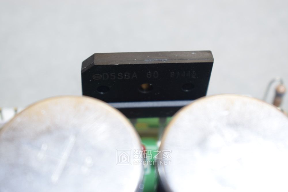 索尼uda1听感评测,索尼vf1功放拆解