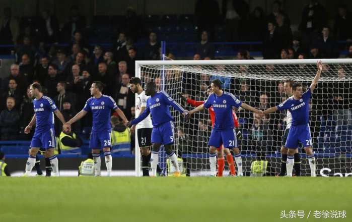 女足花式任意球,女足花式足球教学视频