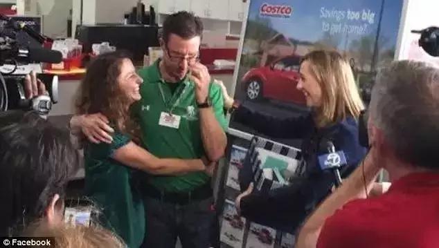 他是一名超市检票员,却依靠神奇画风,给大家带来快乐