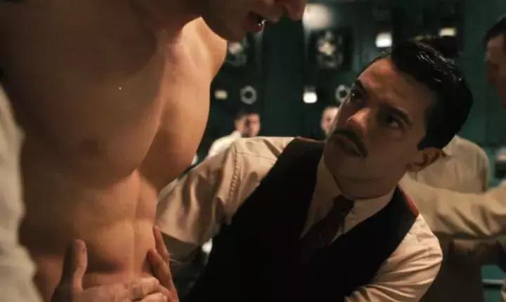 美国队长锻炼计划,美国队长倒三角教学