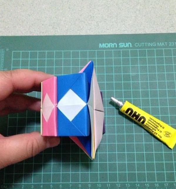 折纸樱花灯笼步骤图解,灯笼折纸方法大全图解