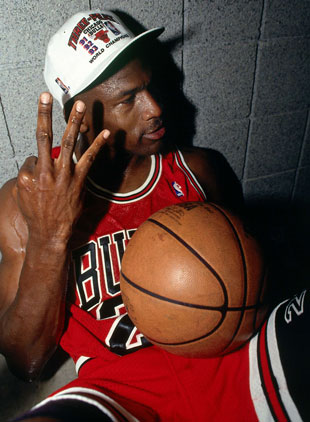 尤因94年总决赛,尤因vs大梦