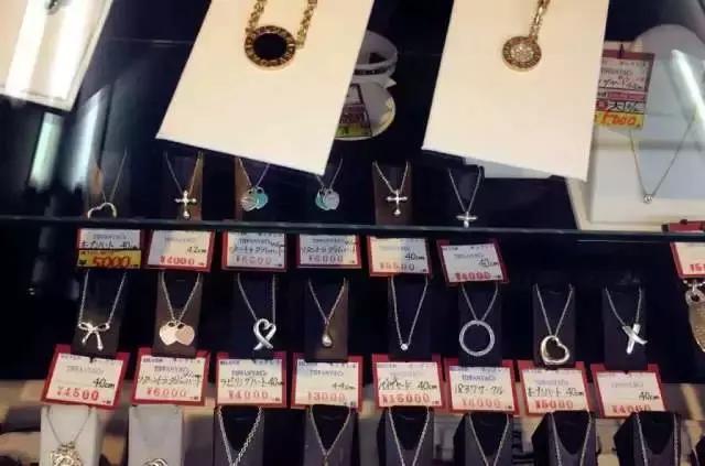 在欧洲买lv可以退税多少,lv在欧洲机场买便宜还是退税便宜