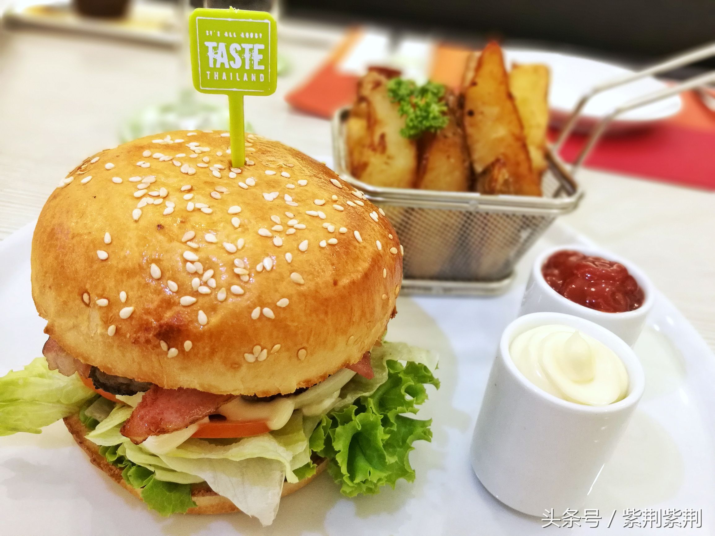 泰国落地旅游签证价格,泰国落地签好还是提前签证好