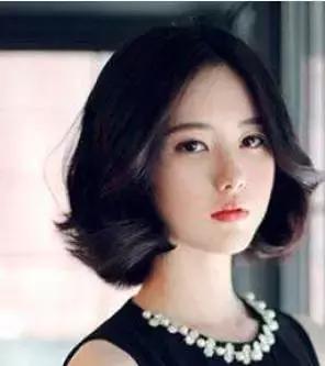 木马卷适合圆脸方脸鹅蛋脸瓜子脸,鹅蛋脸变长方脸