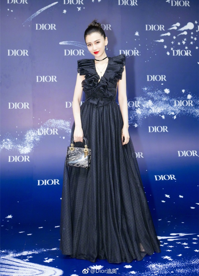 dior品牌大使杨颖和赵丽颖对比,迪奥代言赵丽颖与杨颖对比