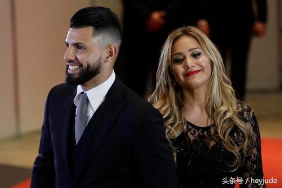 阿奎罗命太苦了！刚遭遇完车祸，紧接被女友甩，曼城恐受波及