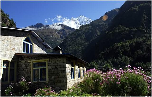 珠穆朗玛峰海拔相当于多少层楼,珠穆朗玛峰看日照金山海拔多少