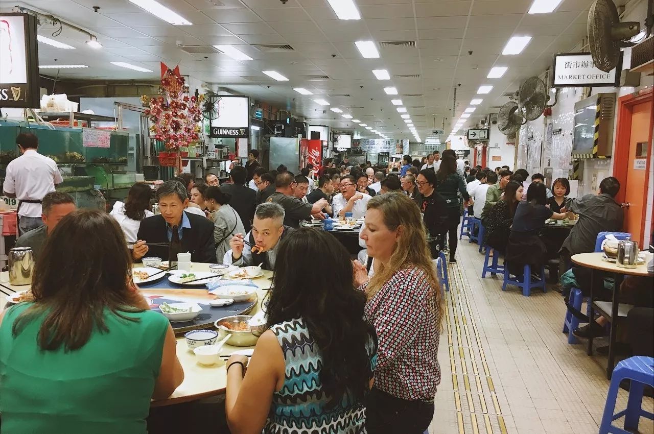 去香港住哪吃美食最方便,去香港吃美食住哪里最方便