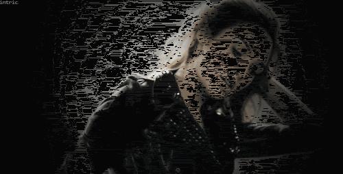 抢尽超人和蝙蝠侠风头的那个女人，到底是怎么样神奇的存在？