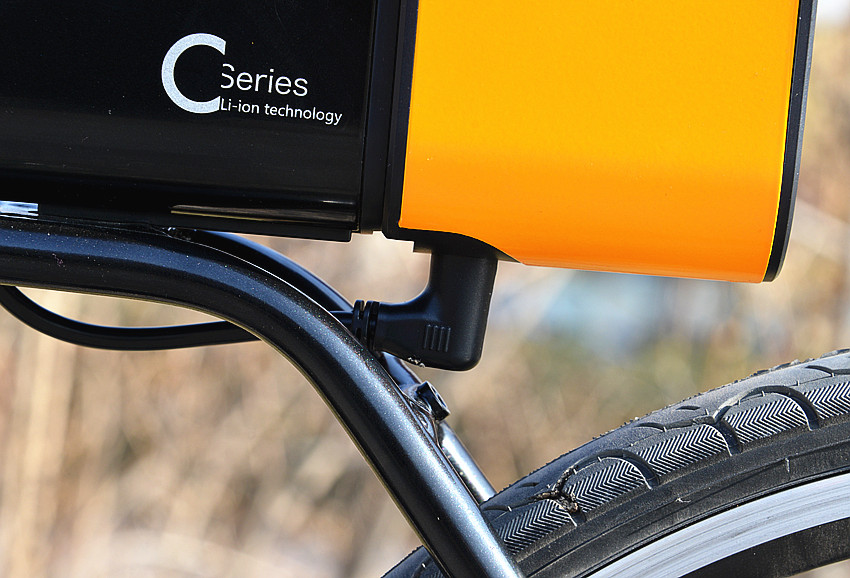 雅迪电动自行车怎么骑新手教程,菜鸟新手自行车骑行推荐