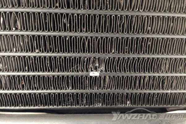 马桶水箱的正确清洗方法,清洗汽车水箱正确方法