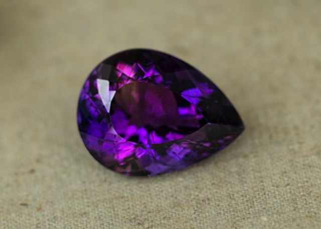 了解珠宝玉石的基本知识,手把手教你如何挑选珠宝玉石