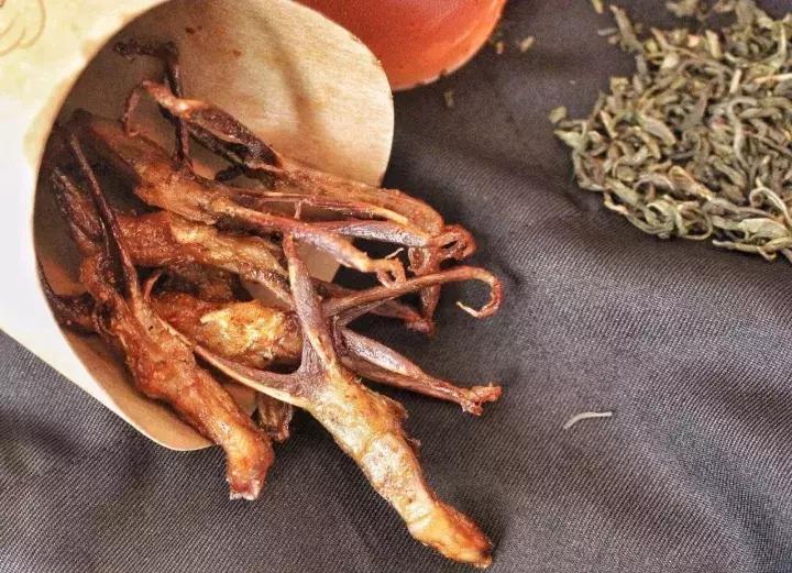 这家“鸡店”让小姑娘都梦魂萦绕,大放豪言要做南宁“爪爪”NO.1