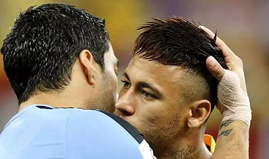 high足球,足球苏亚雷斯进球