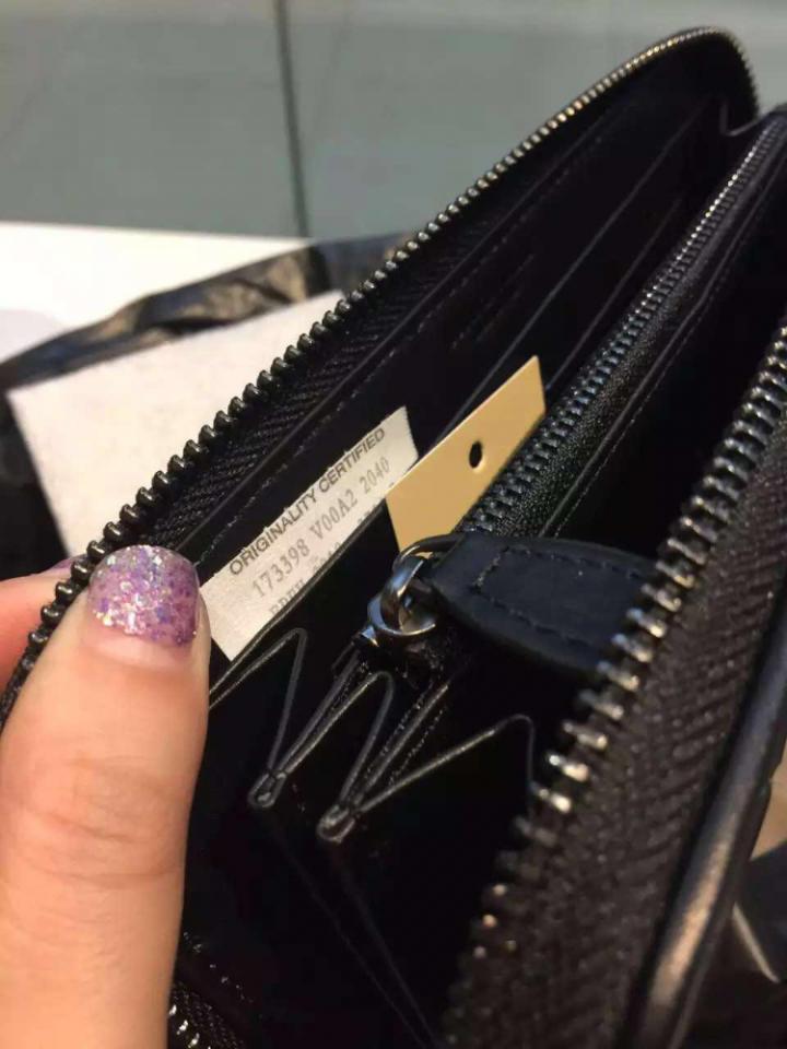 bv钱包真假辨别,bv钱包真假细节图微商