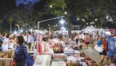 泰国拉差达火车头夜市攻略,泰国吃喝玩乐全攻略