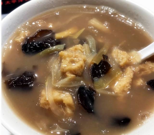 一咬满嘴油儿！北京最好吃的包子铺全在这！