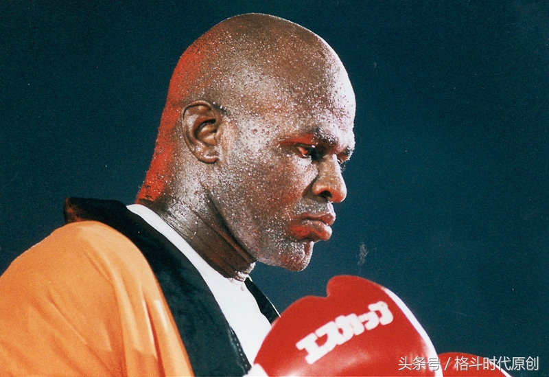 人口小国、大神辈出的格斗圣地，随便出个小孩能灭泰拳王