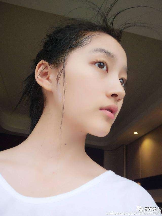 鹿晗和关晓彤官宣恋情了吗,现在鹿晗和关晓彤还是情侣关系吗