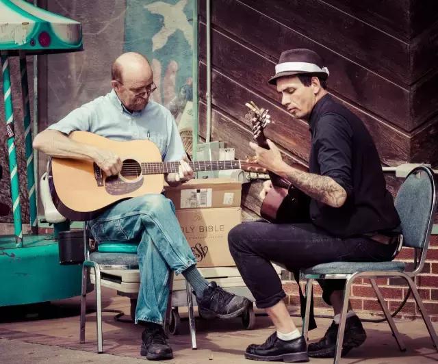 信息爆炸时代如何学吉他？