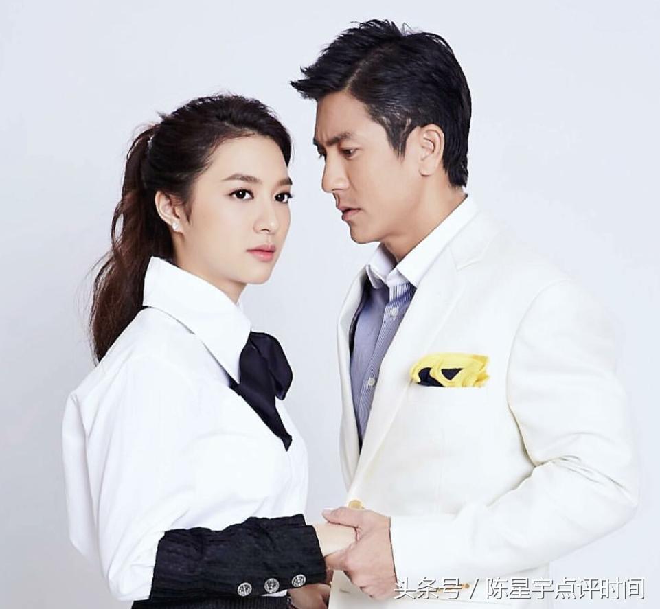 40岁泰国巨星Tik杰西达邦与两位三台人气女神合作新泰剧备受关注