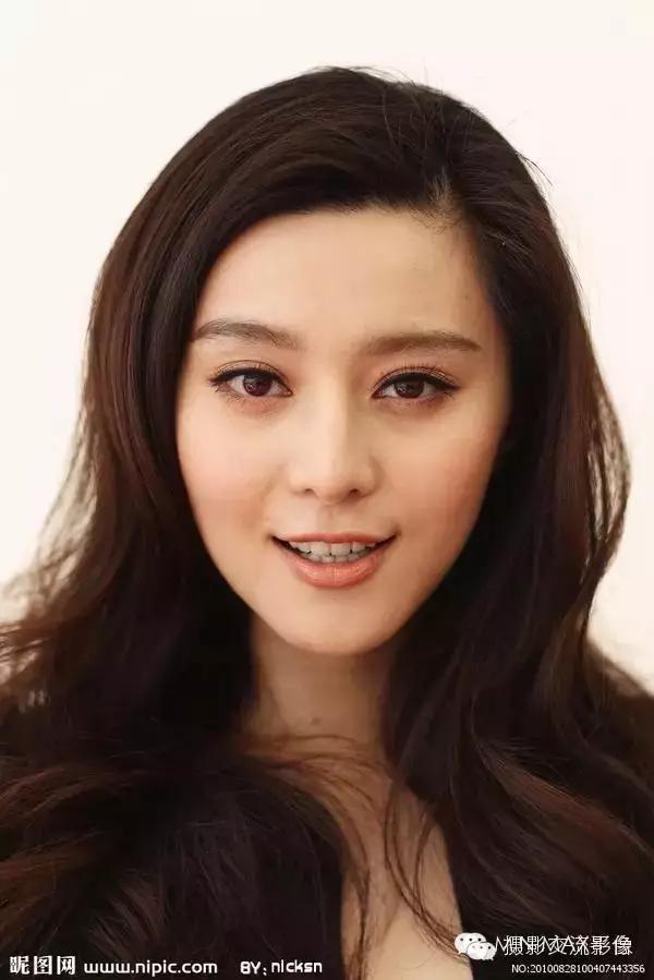 拍照怎么笑得好看又自然不露牙,拍照时如何笑得更好看更自然