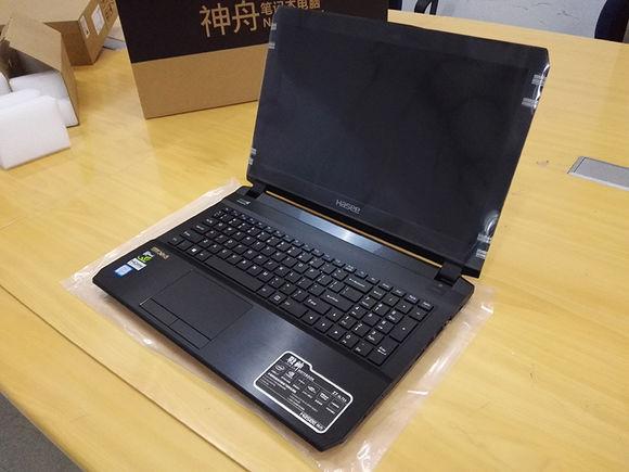 8000元电脑和笔记本,8000元笔记本vs8000元台式机