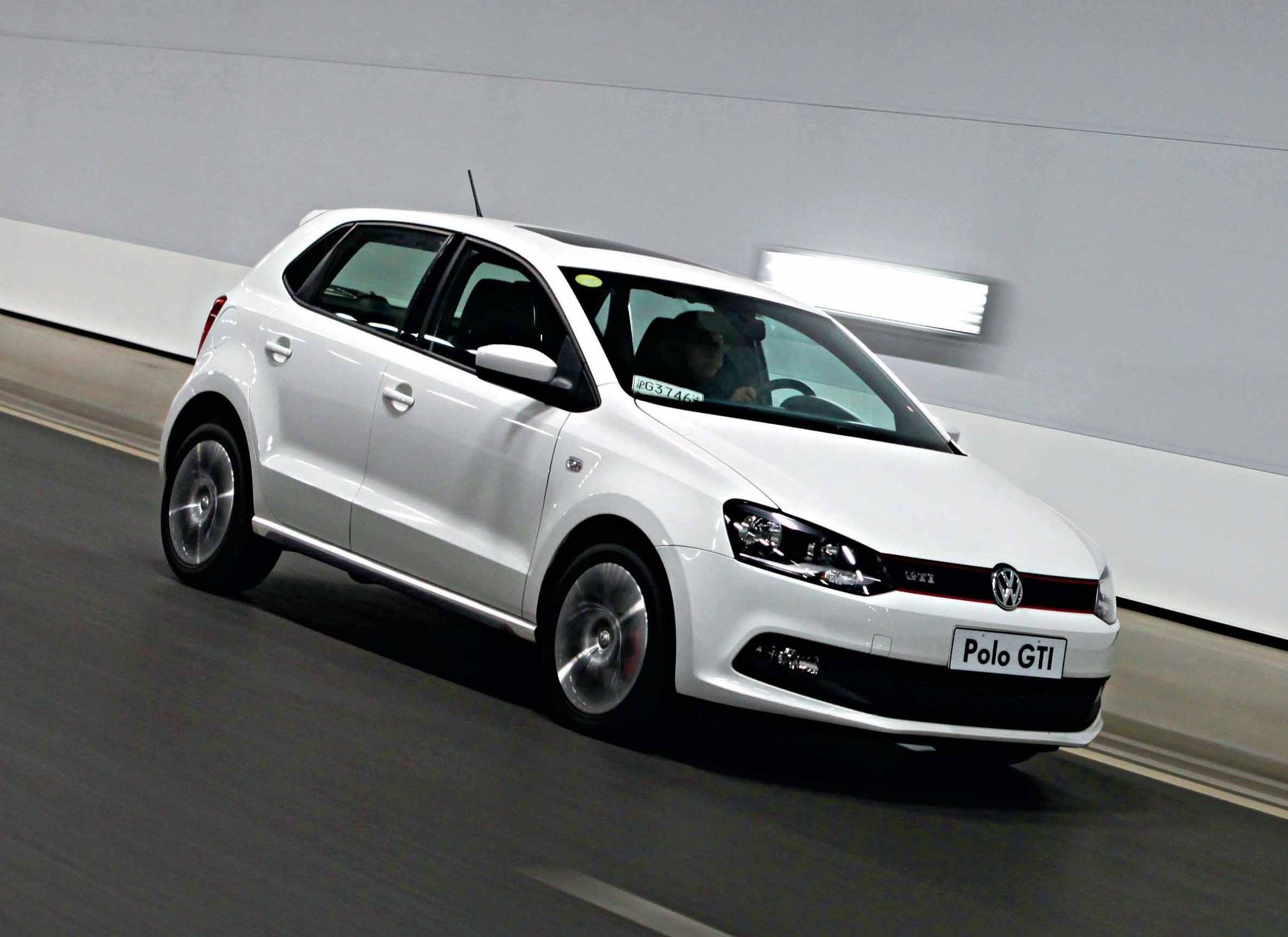 大众polo小钢炮车长多少,大众polo为何销量惨淡