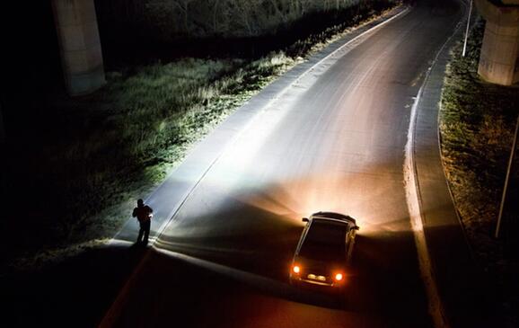 Repulsor全新一代手电棒比汽车灯还亮!