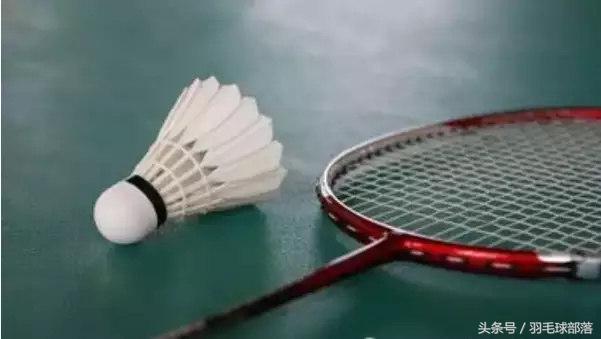 打羽毛球怎样和陌生人打好关系,想要打好羽毛球做哪些训练