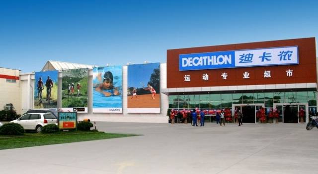 电商打不垮这家服装实体店？！只因这七招！