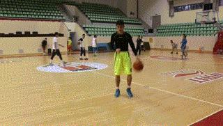 运球节奏入门教学,新手玩球运球教学