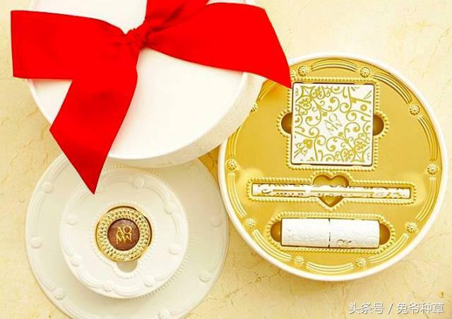 圣诞限定彩妆,圣诞限定彩妆必买清单价格