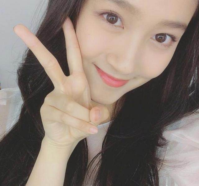 鹿晗和关晓彤谁跳舞好看,关晓彤鹿晗运动装