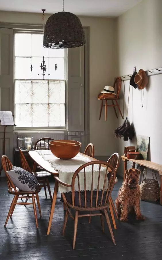 适合用在餐桌书桌,颜值高坐着舒服的经典木椅子也就那么几把