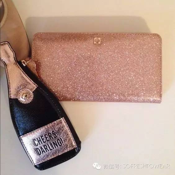 买钱包还是卡包,chanel链条钱包好买吗