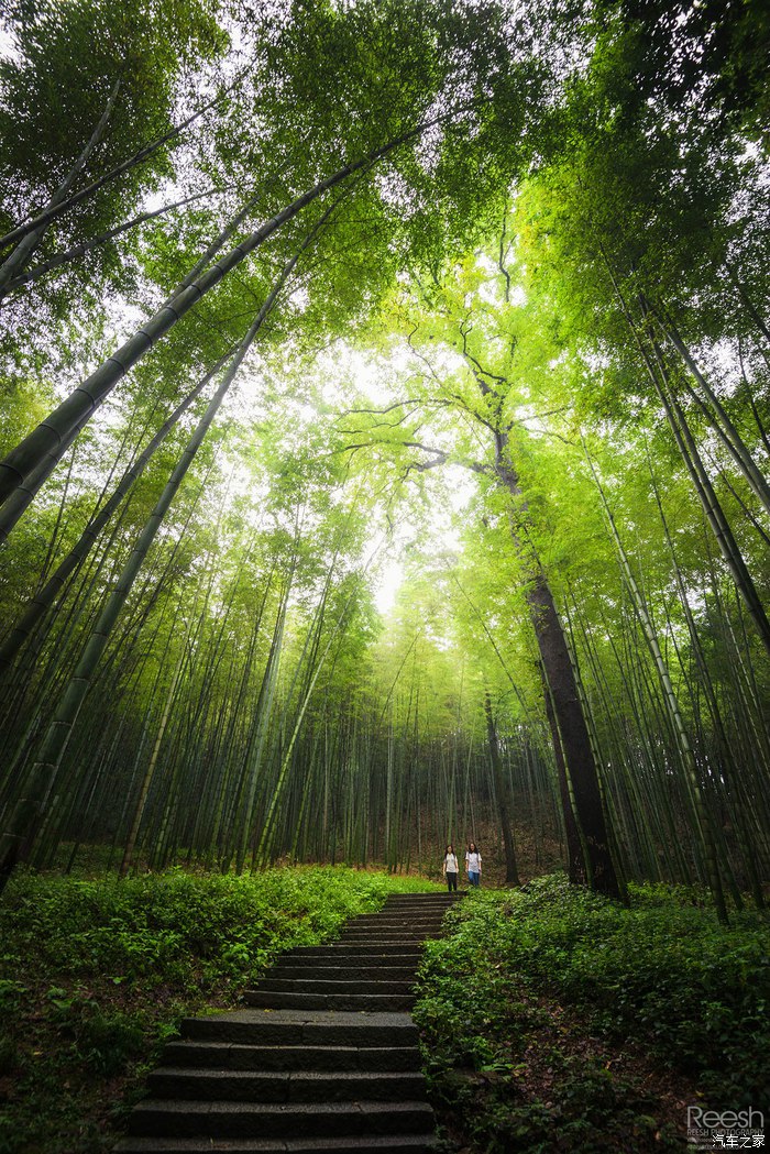 宝马X6，不谈性能如何！自驾遇上大雨还被拍成大片，颜值绝对够！
